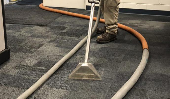 commercial space carpet cleaning in Columbus