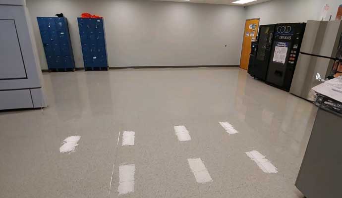 clean commercial floor